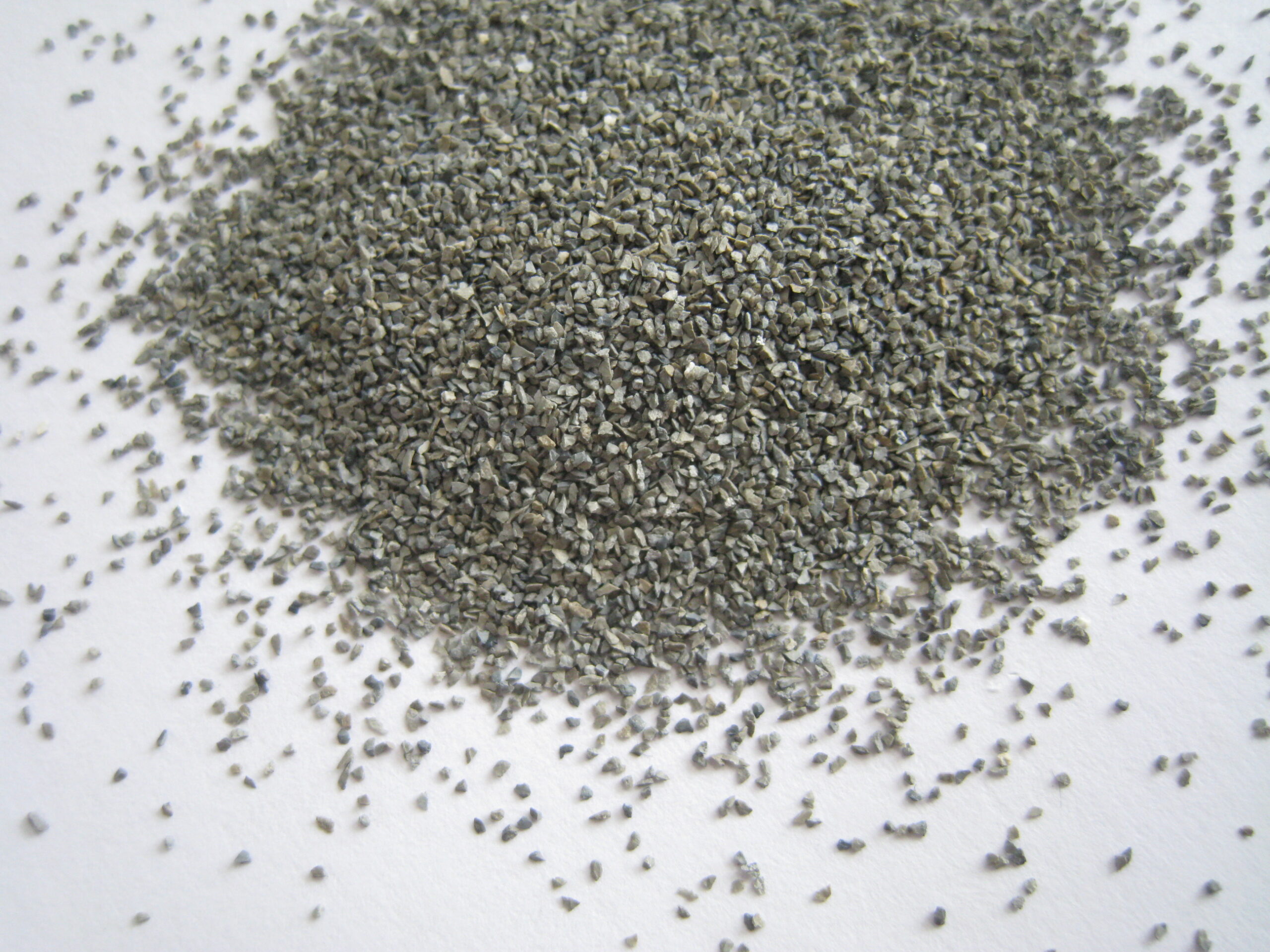 Zirconium corundum (7)